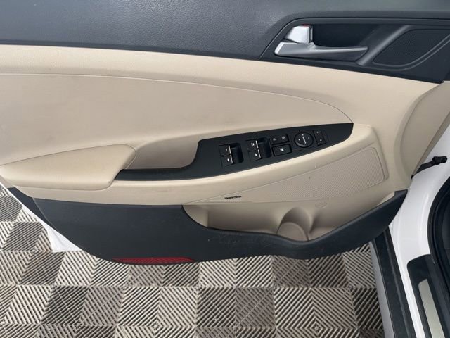 Used 2017 Hyundai Tucson Limited w/ Limited Ultimate Package 03 FWD image 18