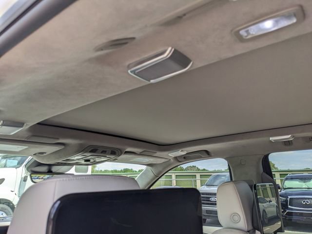 Used 2024 Cadillac Escalade Sport Platinum w/ Heavy-Duty Trailer Package image 20