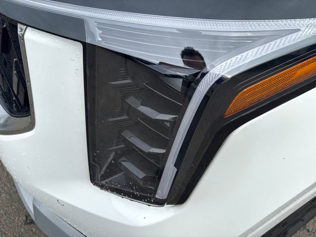 Used 2025 Kia Carnival image 38