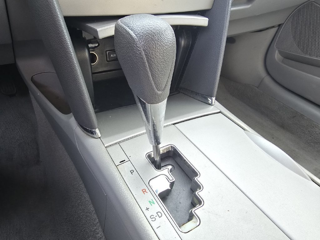 Used 2011 Toyota Camry LE FWD image 27
