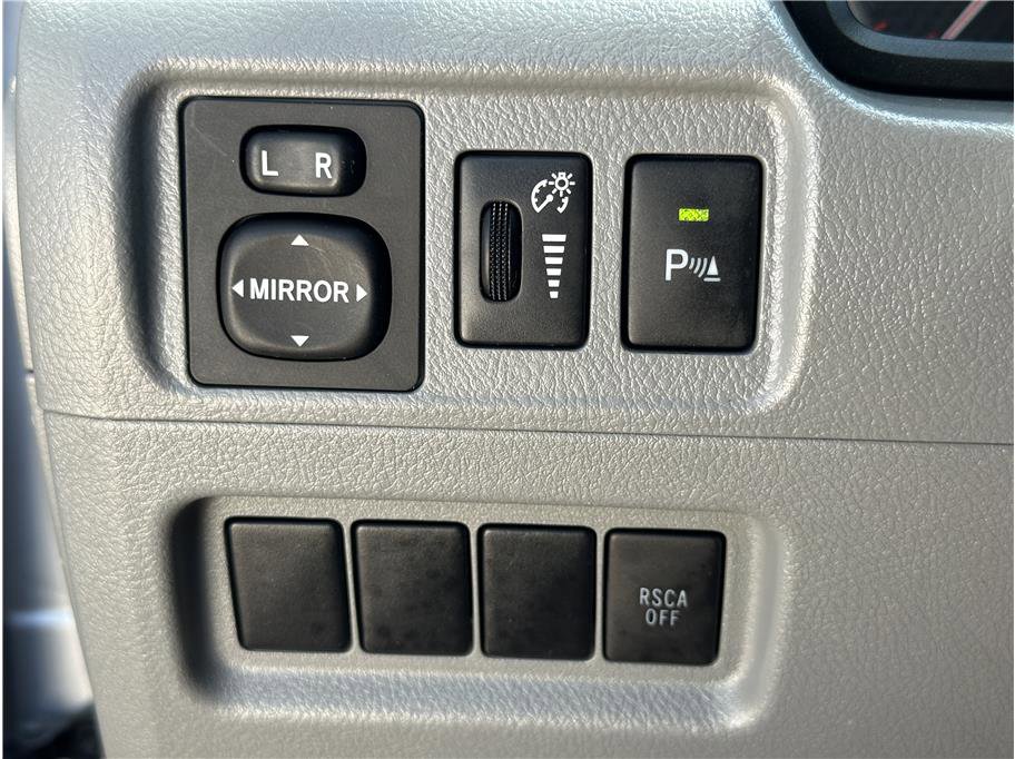 Used 2011 Toyota 4Runner SR5 w/ Premium Pkg w/Leather AWD/4WD image 26