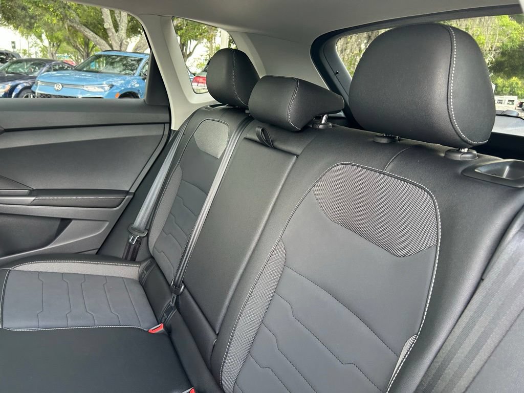 New 2026 Volkswagen Taos SE FWD image 49