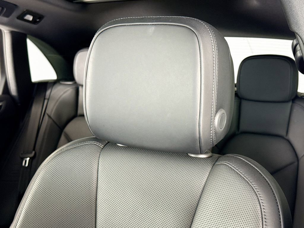 Used 2024 Porsche Macan image 22