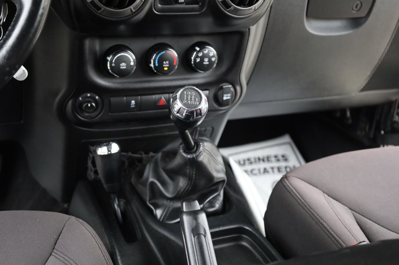 Used 2017 Jeep Wrangler Unlimited Sport w/ Quick Order Package 23S AWD/4WD image 30