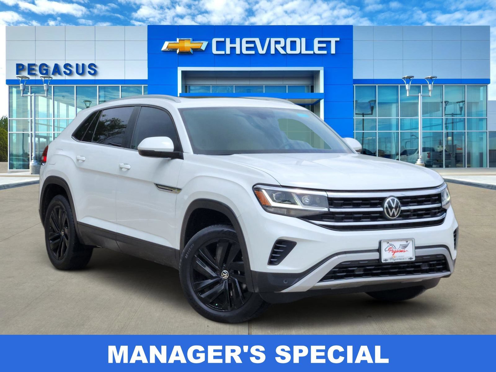 Used 2021 Volkswagen Atlas Cross Sport SE w/ Panoramic Sunroof Package