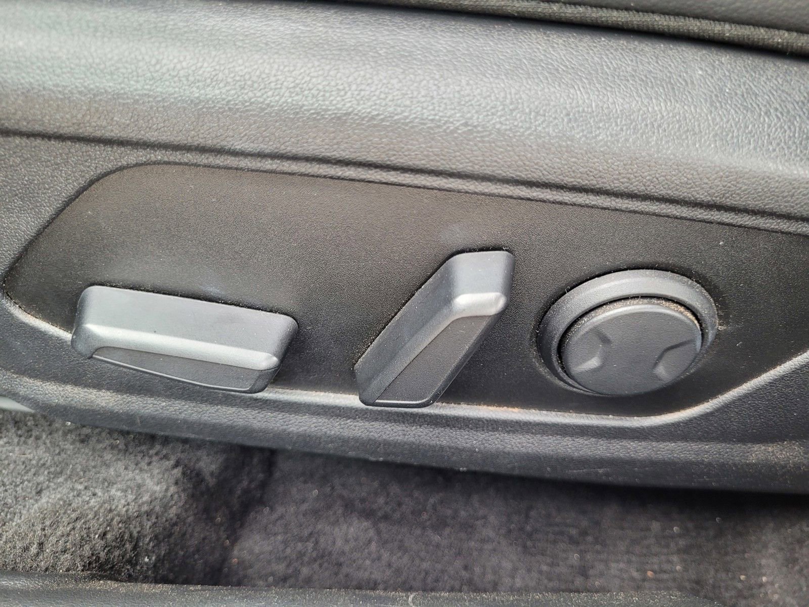 Certified 2024 Hyundai Elantra Limited image 21