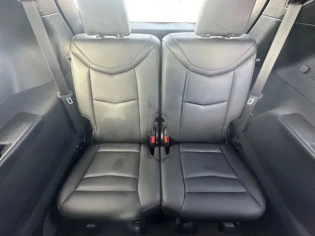 Used 2022 Cadillac XT6 Luxury image 19