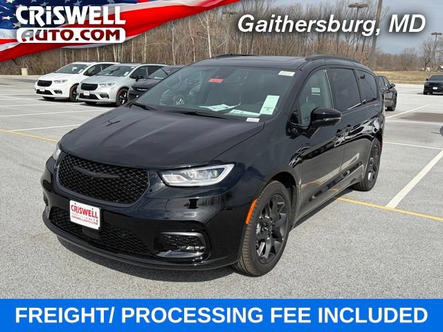 New 2026 Chrysler Pacifica Limited w/ S Appearance Package