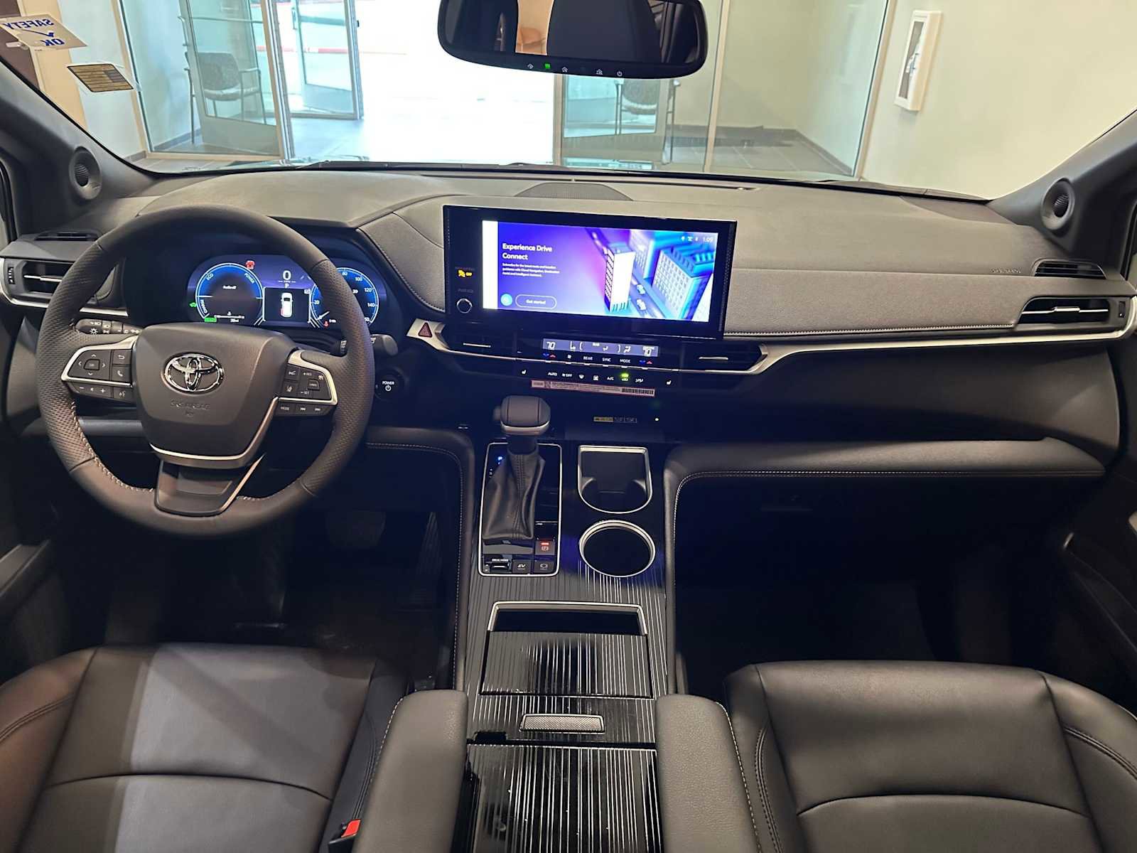 Certified 2026 Toyota Sienna XLE Woodland Edition image 10