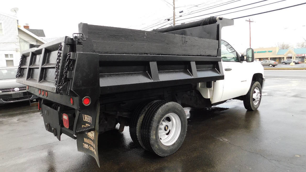 Used 2013 Chevrolet Silverado 3500 W/T w/ Snow Plow Prep Package image 8