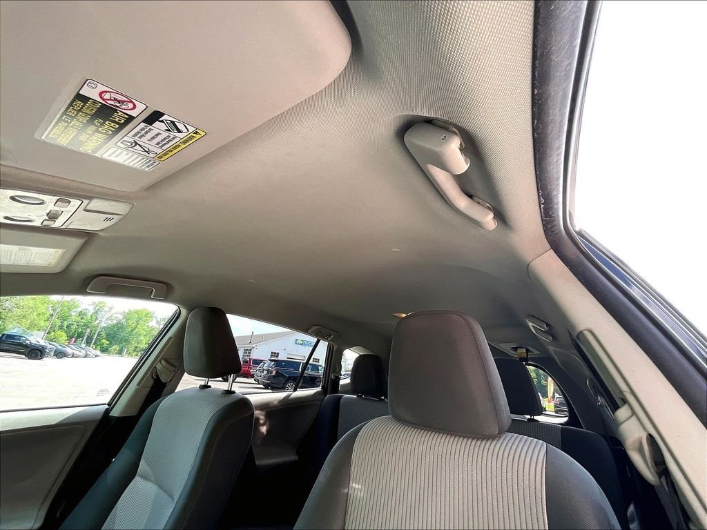 Used 2013 Toyota RAV4 LE AWD/4WD image 7