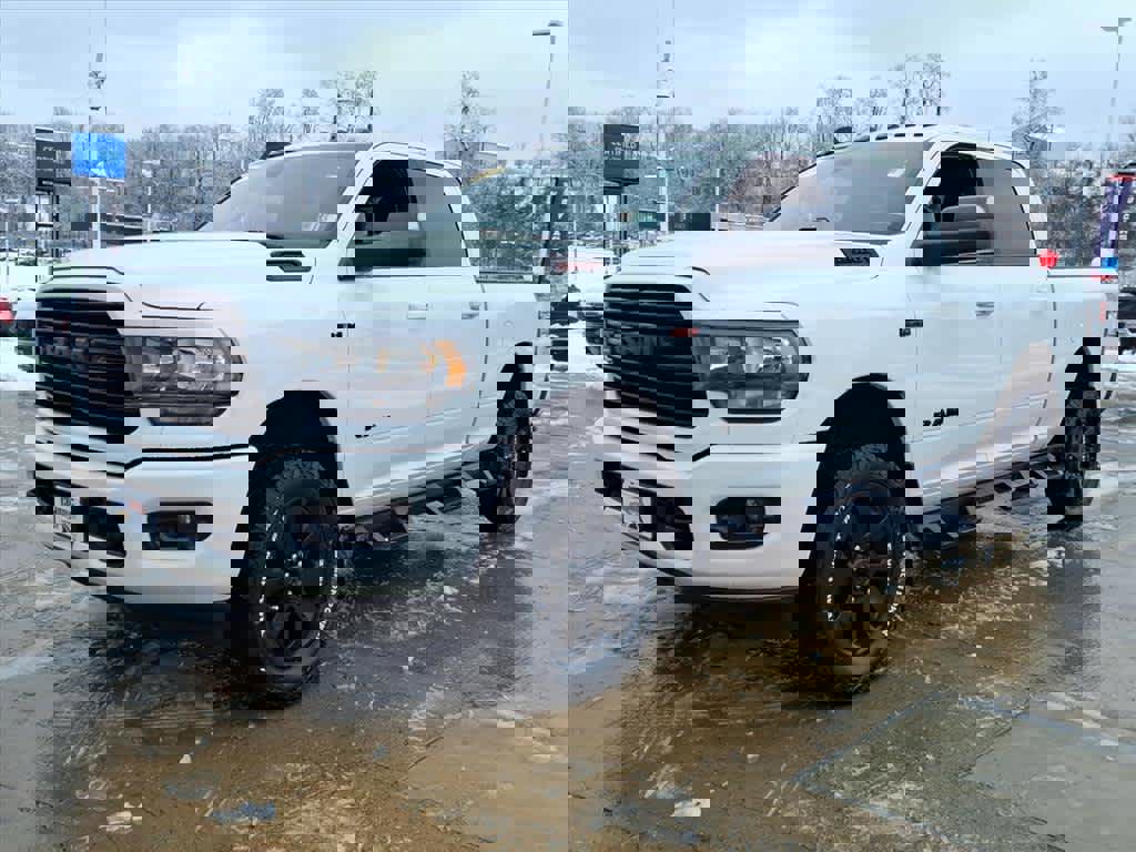 Used 2019 RAM 2500 Big Horn w/ Night Edition image 4