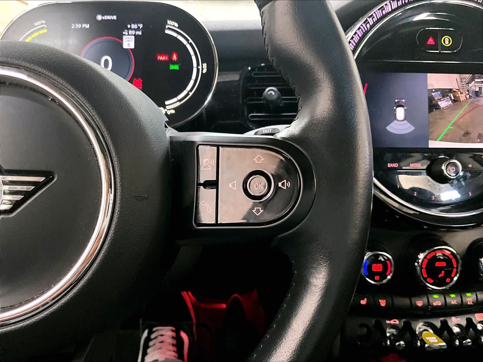 Used 2024 MINI Cooper SE FWD image 19
