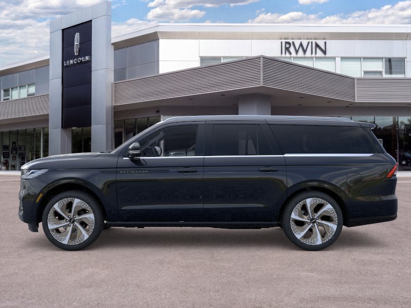 New 2026 Lincoln Navigator L Black Label AWD/4WD image 3