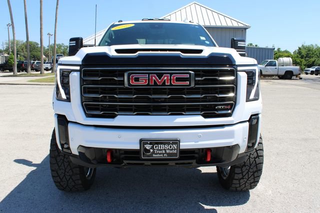 Used 2025 GMC Sierra 2500 AT4 w/ AT4 Premium Plus Package AWD/4WD image 2