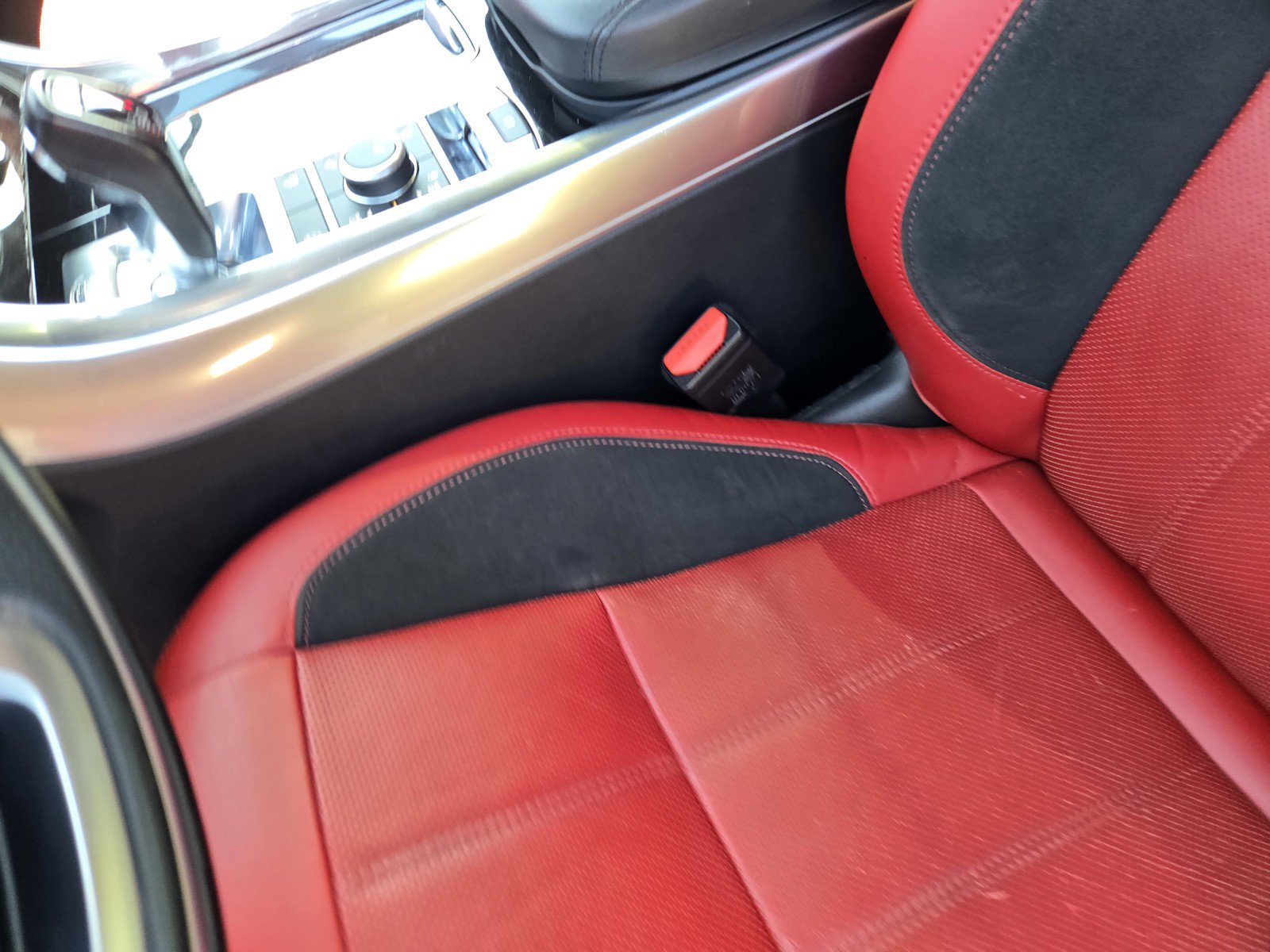 Used 2018 Land Rover Range Rover Sport Supercharged AWD/4WD image 16