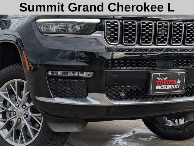 Used 2025 Jeep Grand Cherokee L Summit AWD/4WD image 3