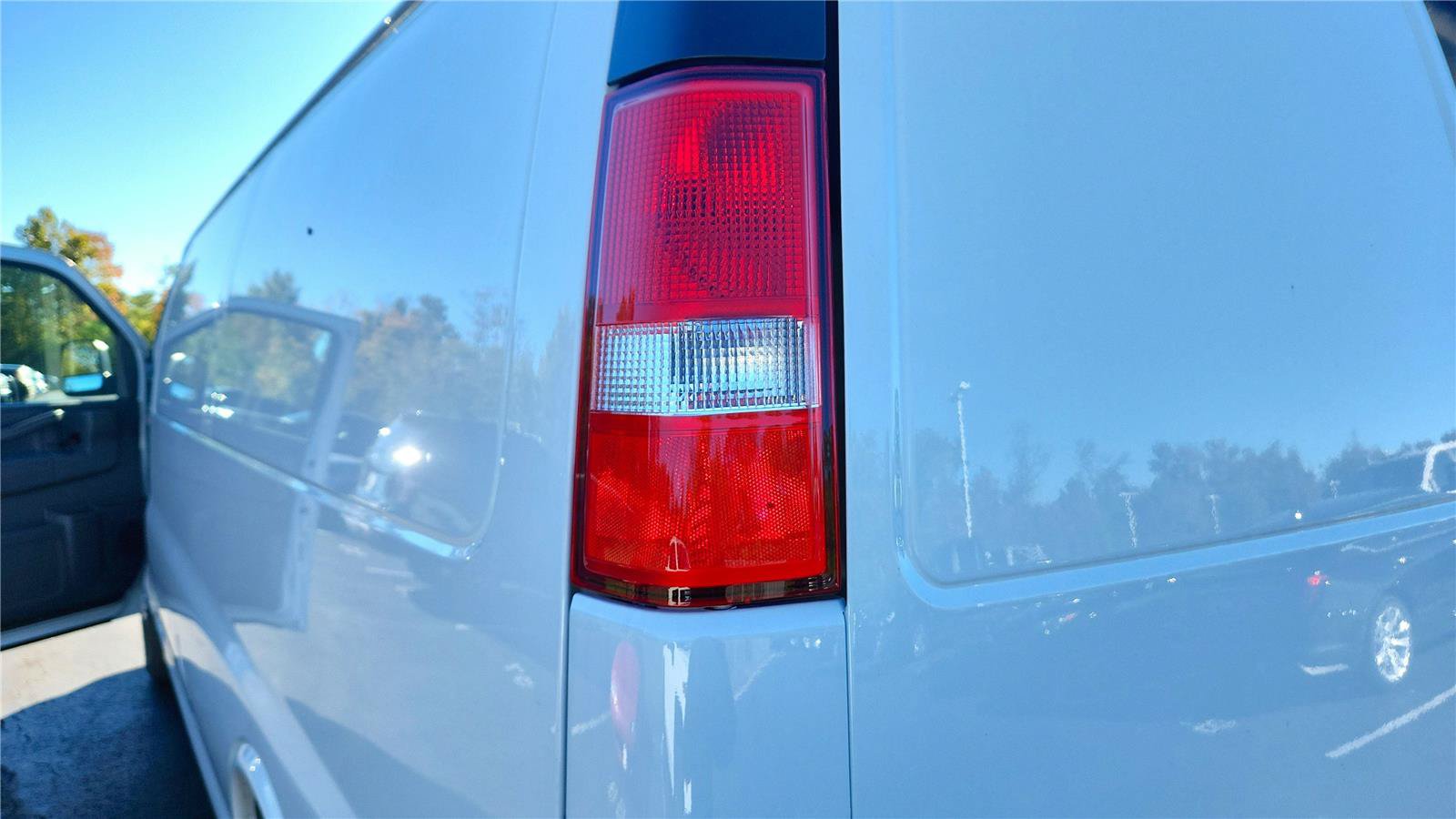 New 2025 Chevrolet Express 2500 Extended w/ Driver Convenience Package RWD image 4