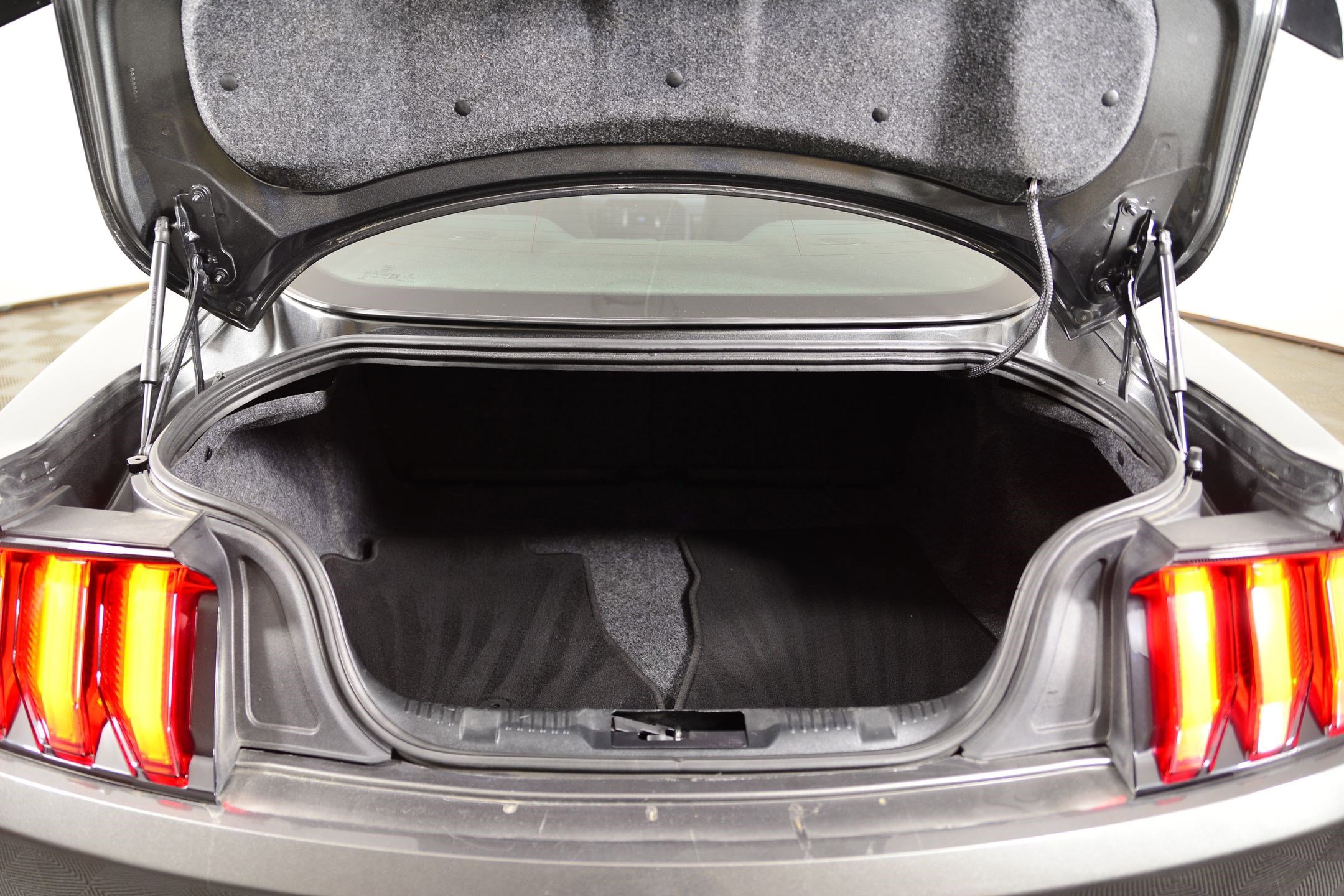 Used 2019 Ford Mustang GT w/ Black Accent Package image 21