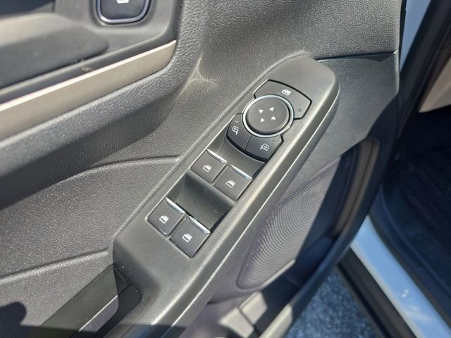 Certified 2022 Ford Escape SE w/ Convenience Package FWD image 11