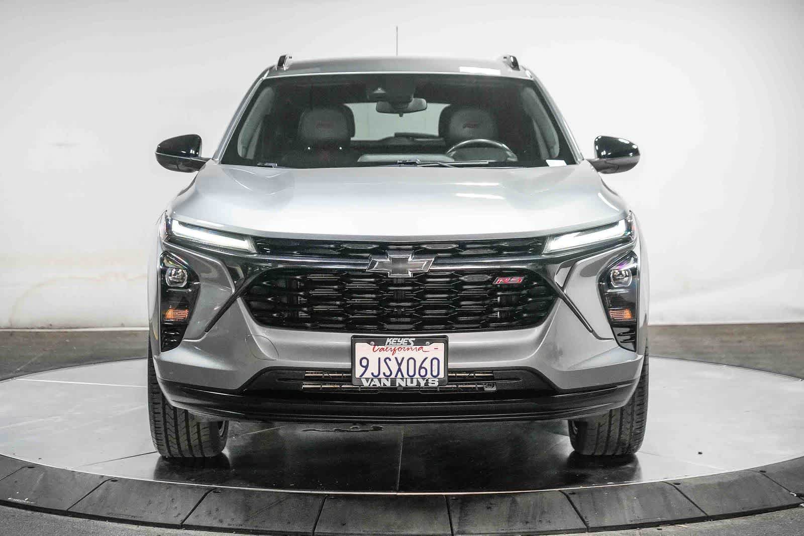 Used 2024 Chevrolet Trax RS w/ Driver Confidence Package FWD image 8