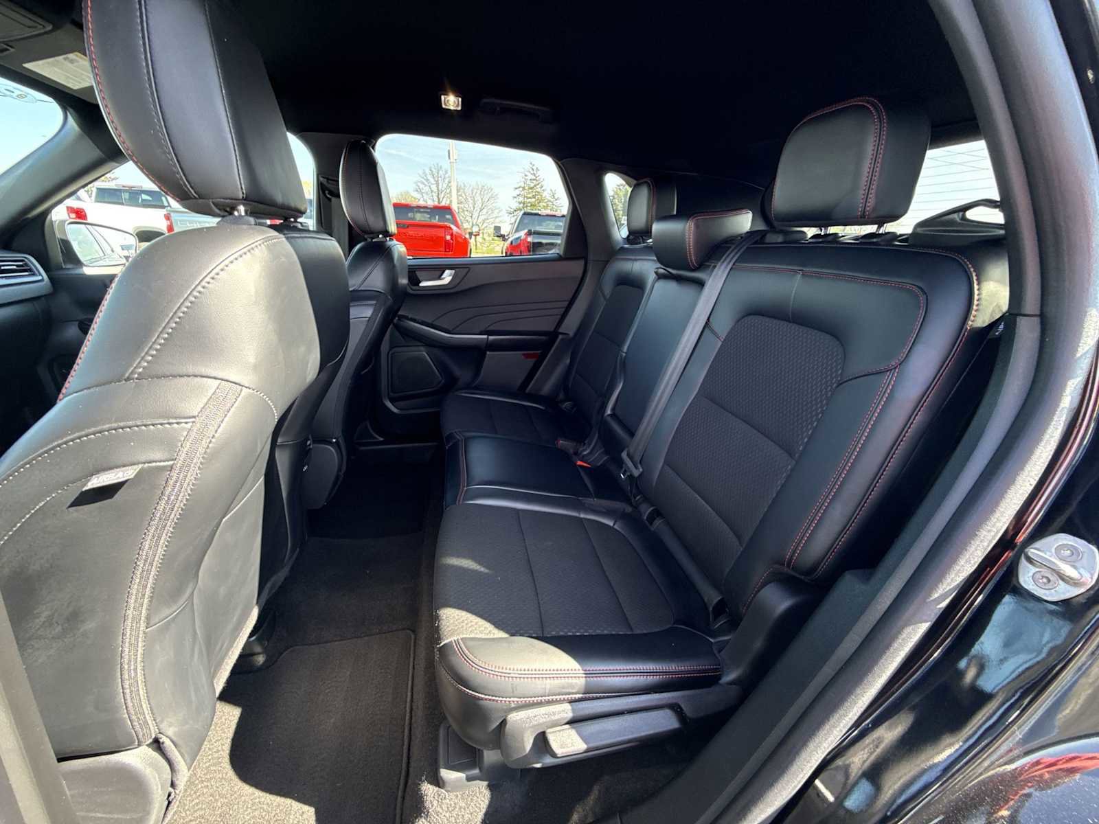 Used 2025 Ford Escape ST-Line FWD image 23