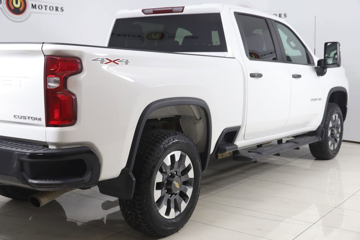 Used 2021 Chevrolet Silverado 2500 Custom w/ Custom Value Package AWD/4WD image 38