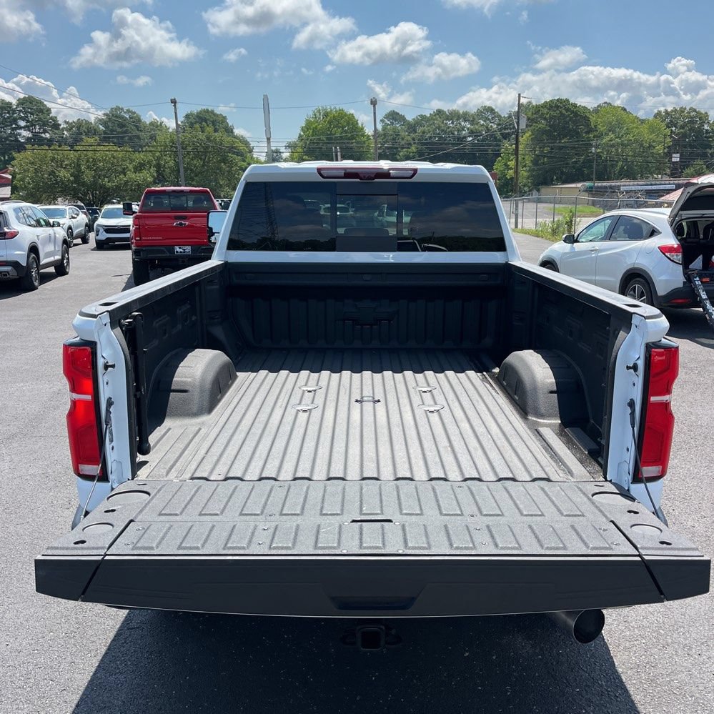 Used 2025 Chevrolet Silverado 2500 LTZ w/ Trail Boss Package AWD/4WD image 9