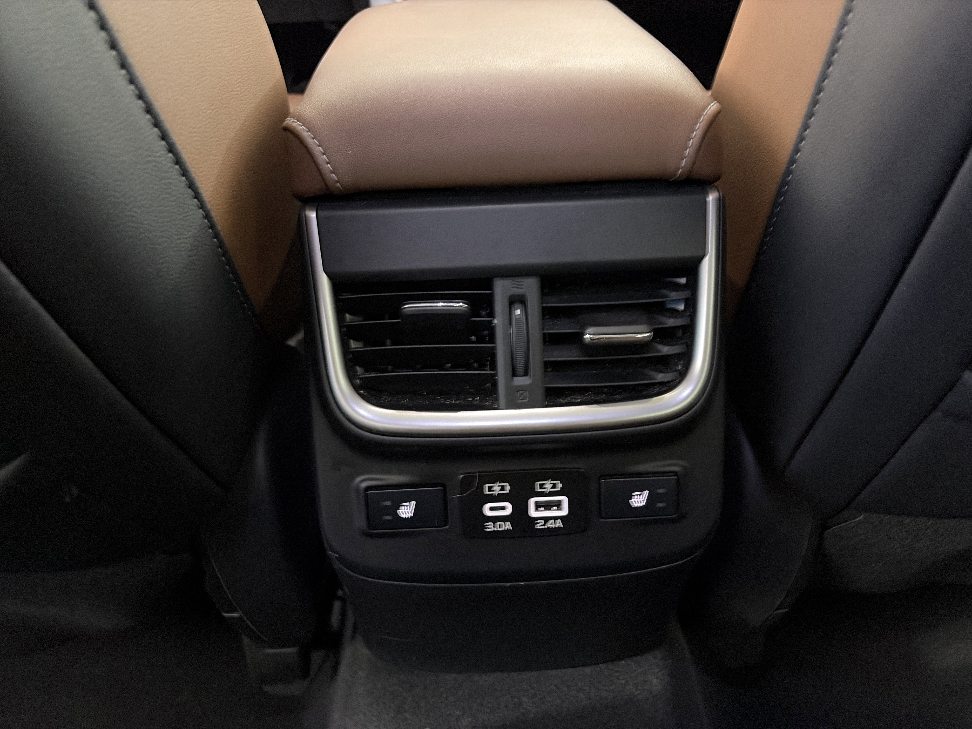 Used 2024 Subaru Outback Touring image 36