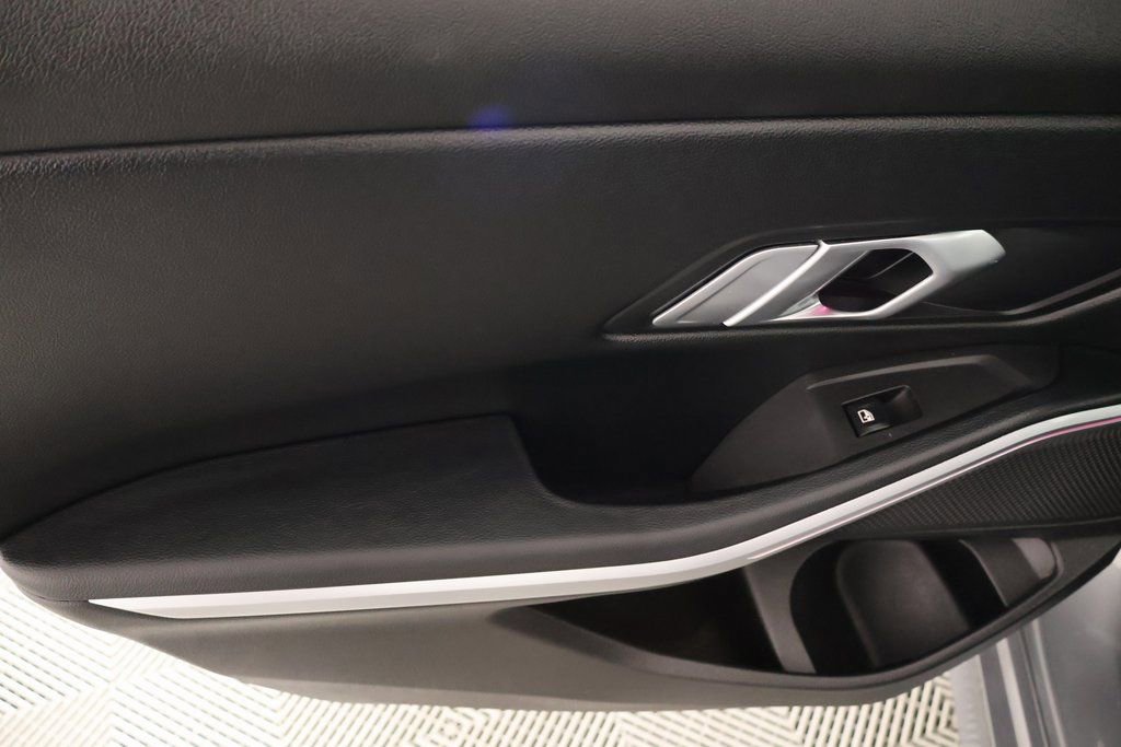 Used 2023 BMW 330i xDrive Sedan image 18