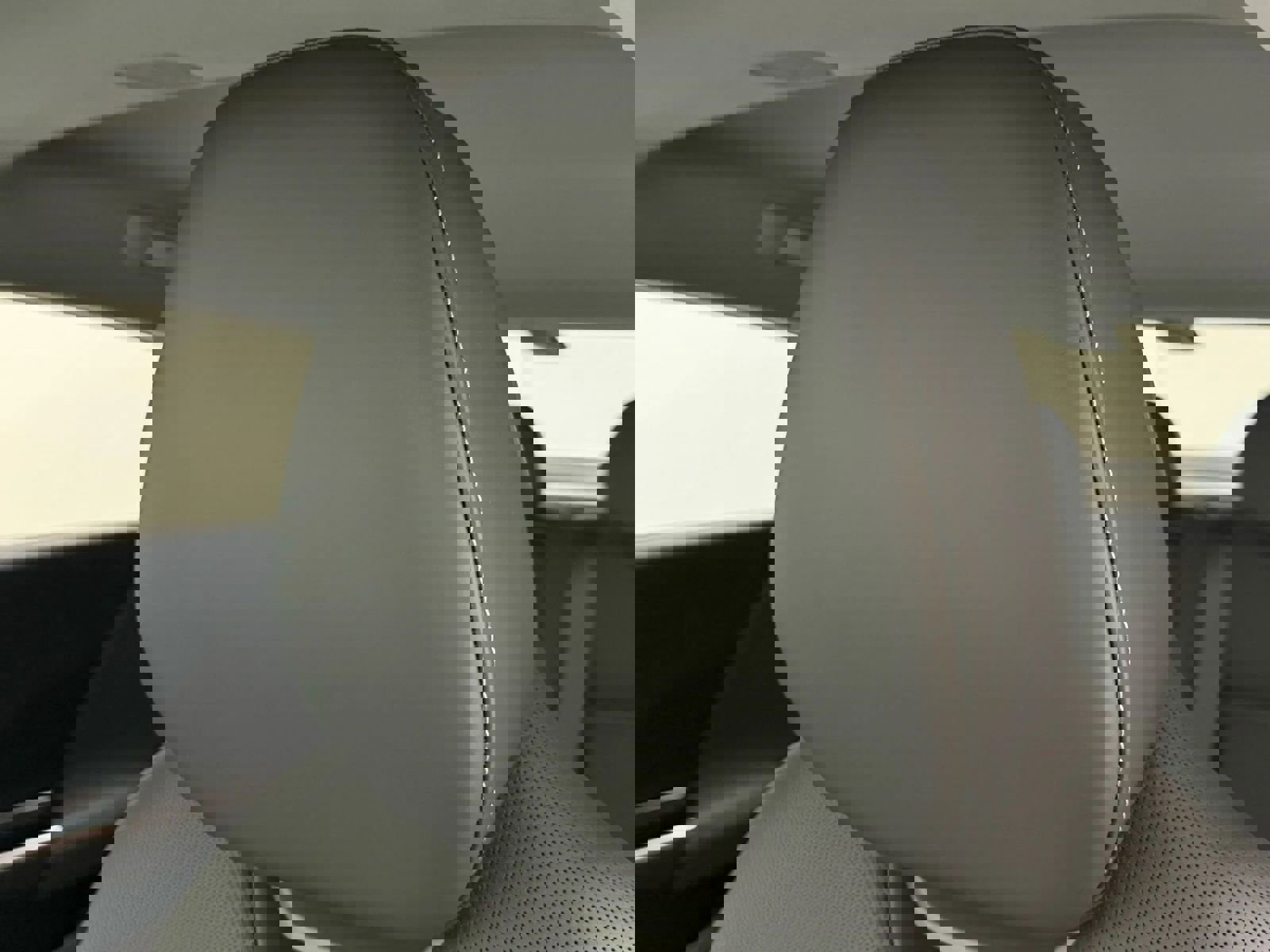 Used 2025 Lucid Air Touring image 17