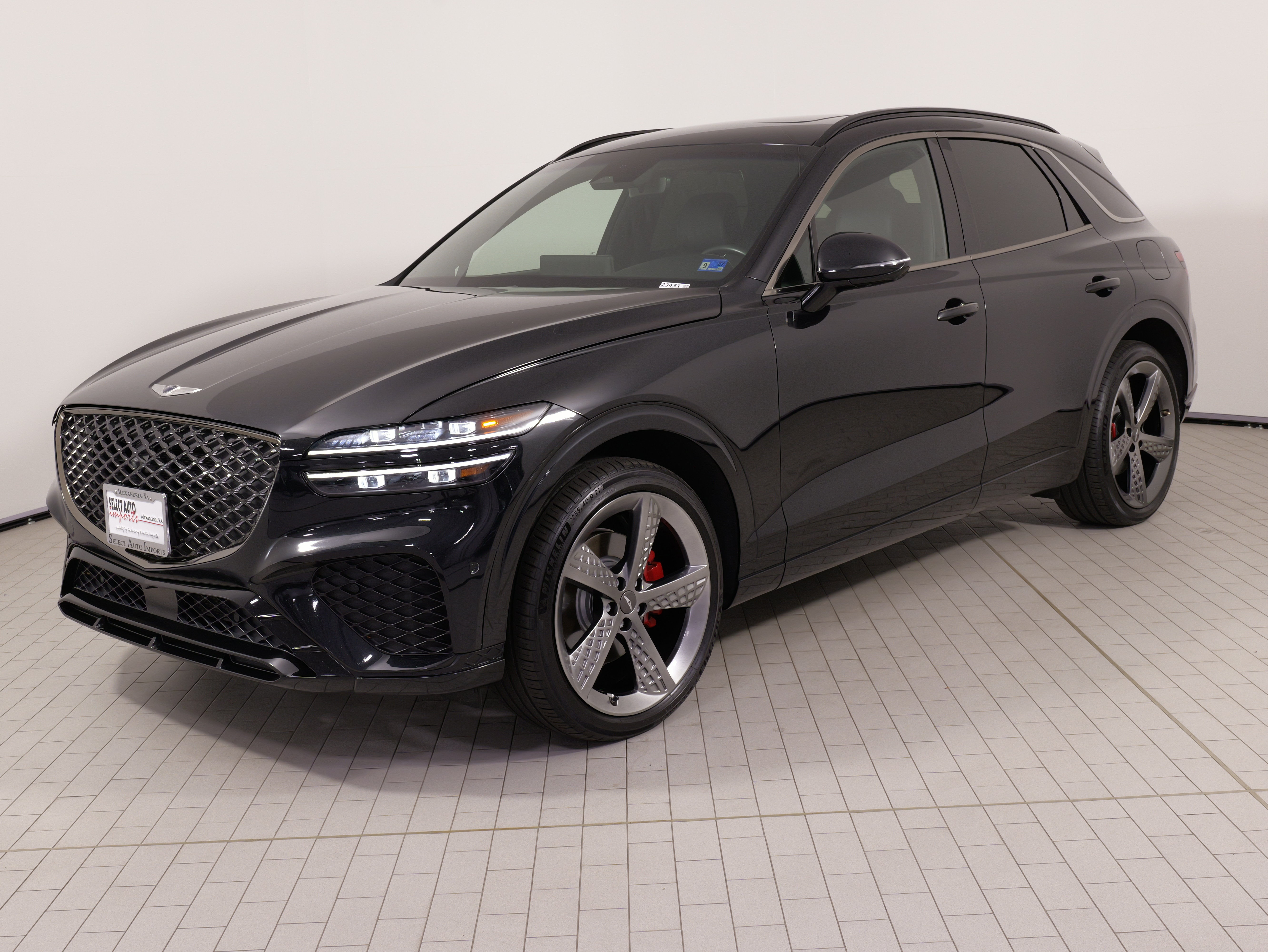 Used 2022 Genesis GV70 2.5T w/ Sport Prestige Package AWD/4WD image 3