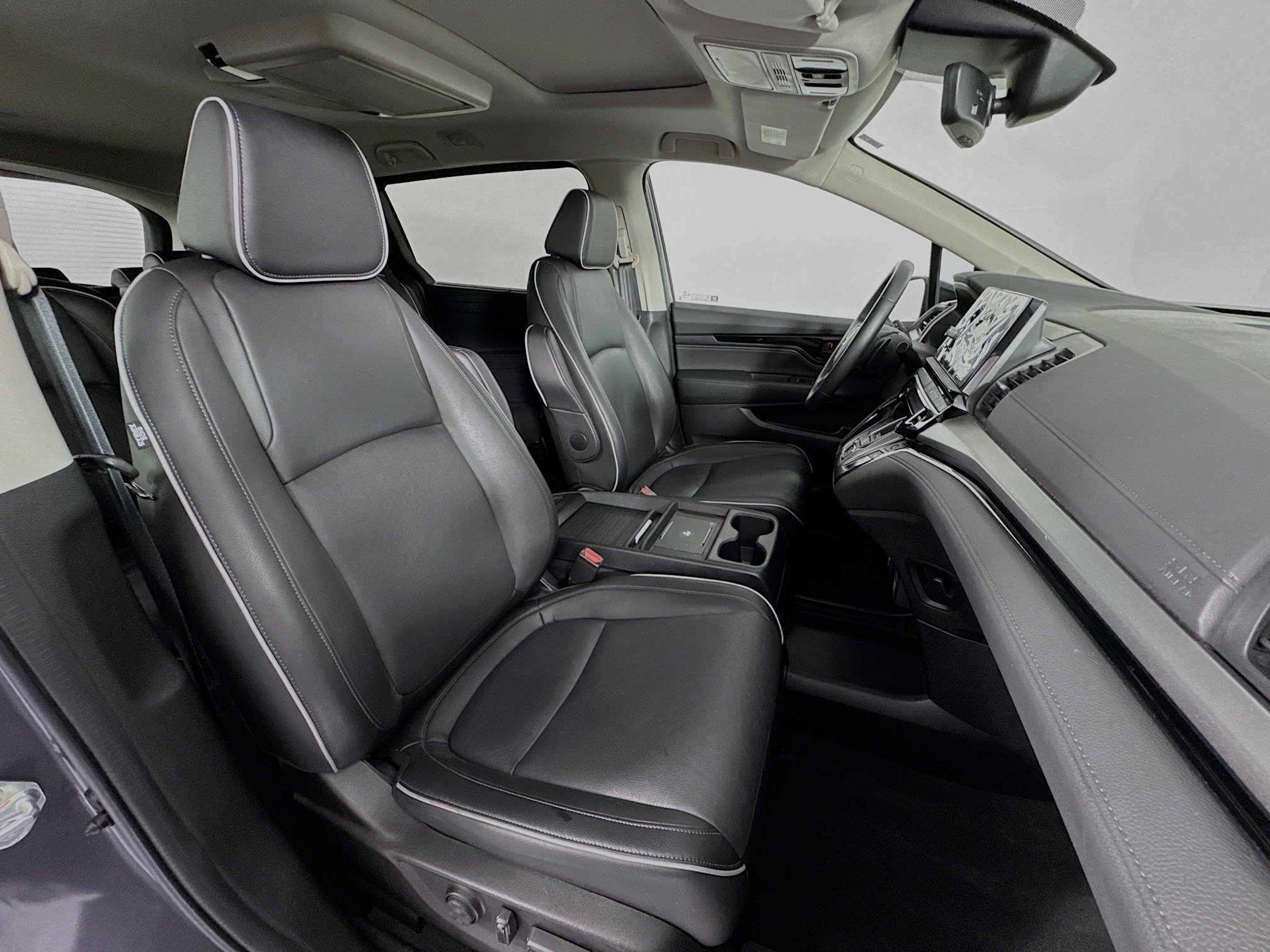 Certified 2025 Honda Odyssey Touring image 31
