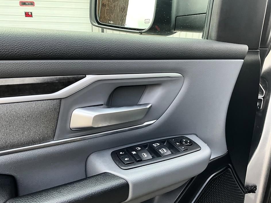 Used 2020 RAM 1500 Big Horn AWD/4WD image 13