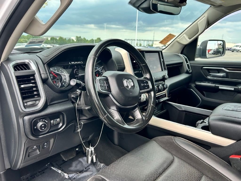 Used 2022 RAM 1500 Laramie AWD/4WD image 9