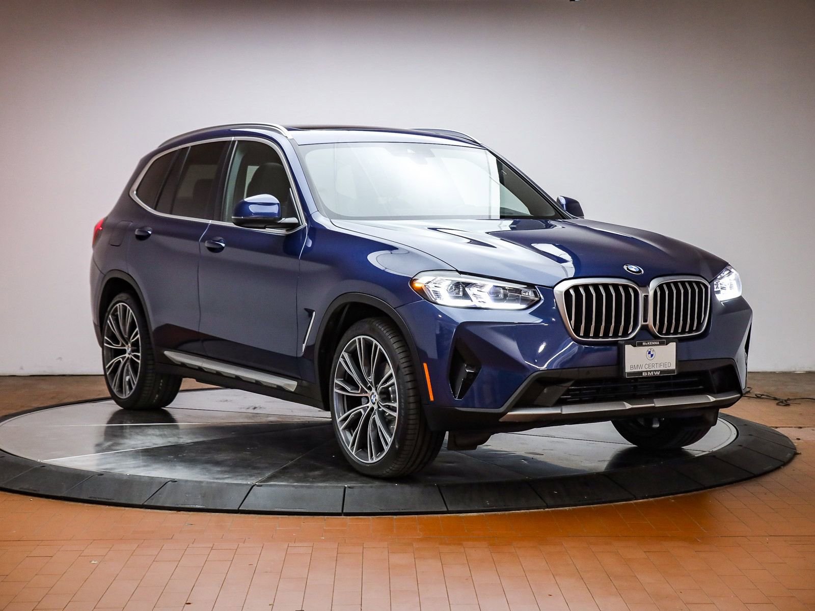 Certified 2024 BMW X3 sDrive30i w/ Premium Package RWD image 6