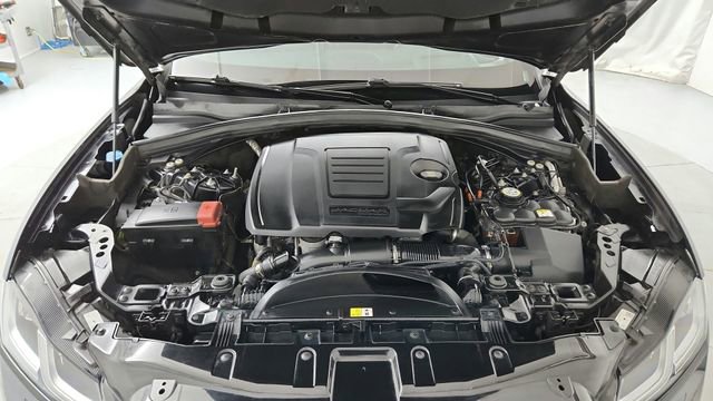 Used 2021 Jaguar F-PACE S image 25