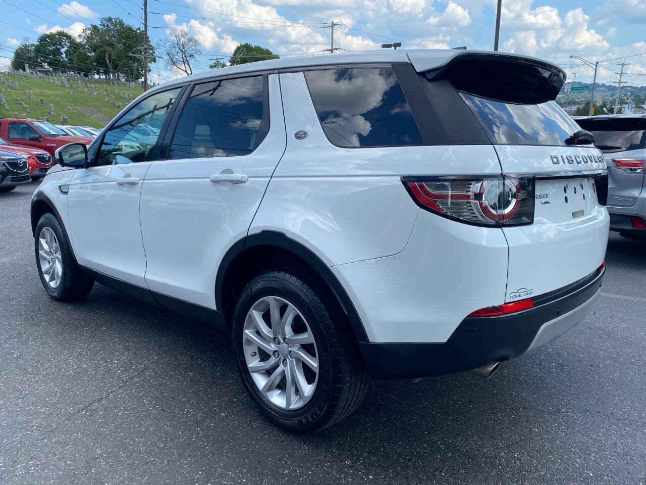 Used 2017 Land Rover Discovery Sport HSE AWD/4WD image 5
