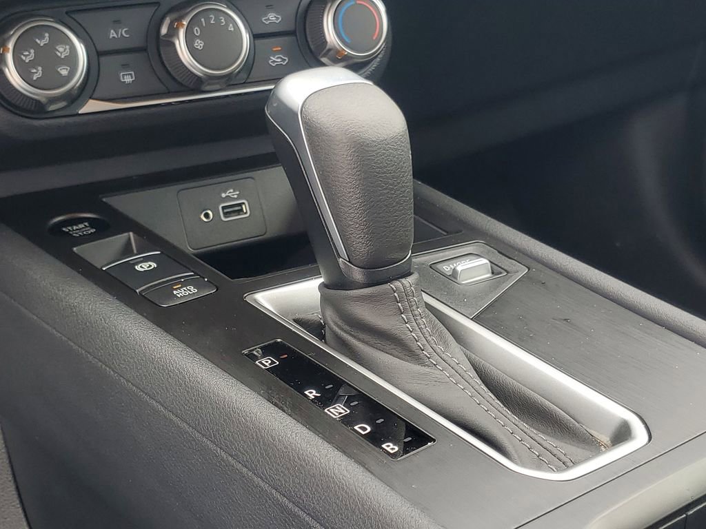 Used 2025 Nissan Kicks S image 23