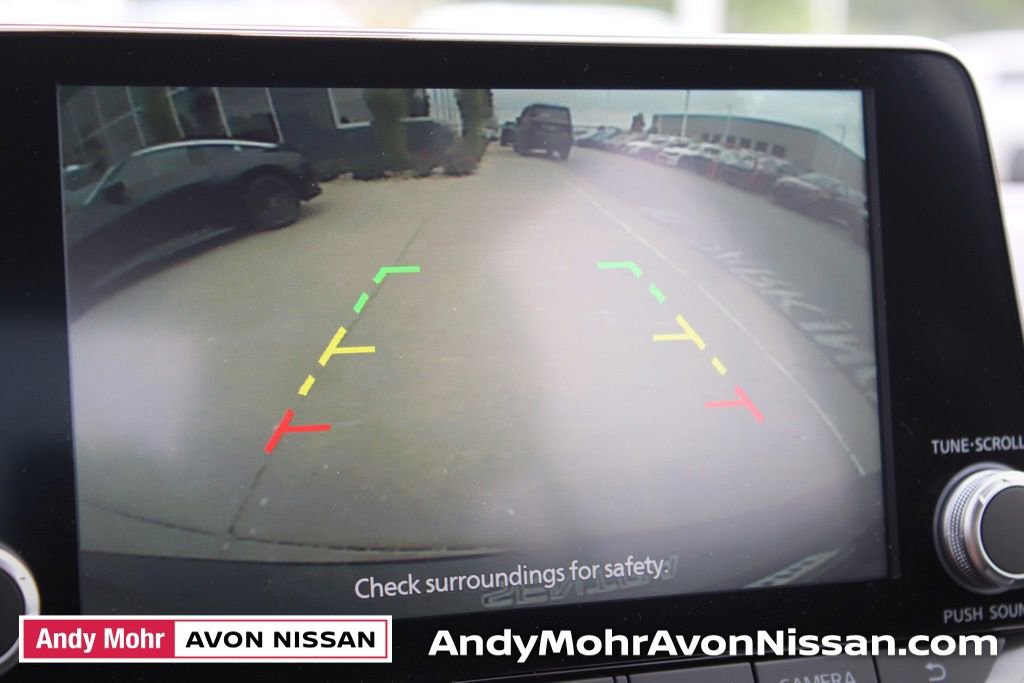 New 2025 Nissan Sentra SR w/ Midnight Edition image 23