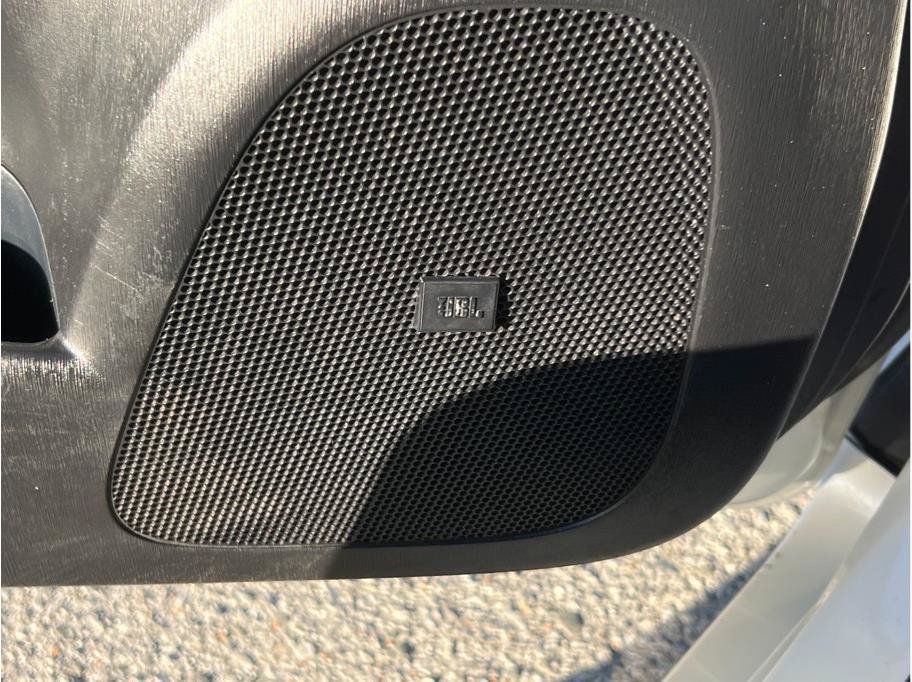 Used 2013 Toyota Prius Four FWD image 17