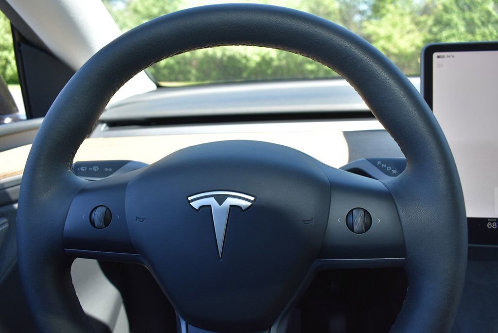 Used 2024 Tesla Model Y Long Range AWD/4WD image 13