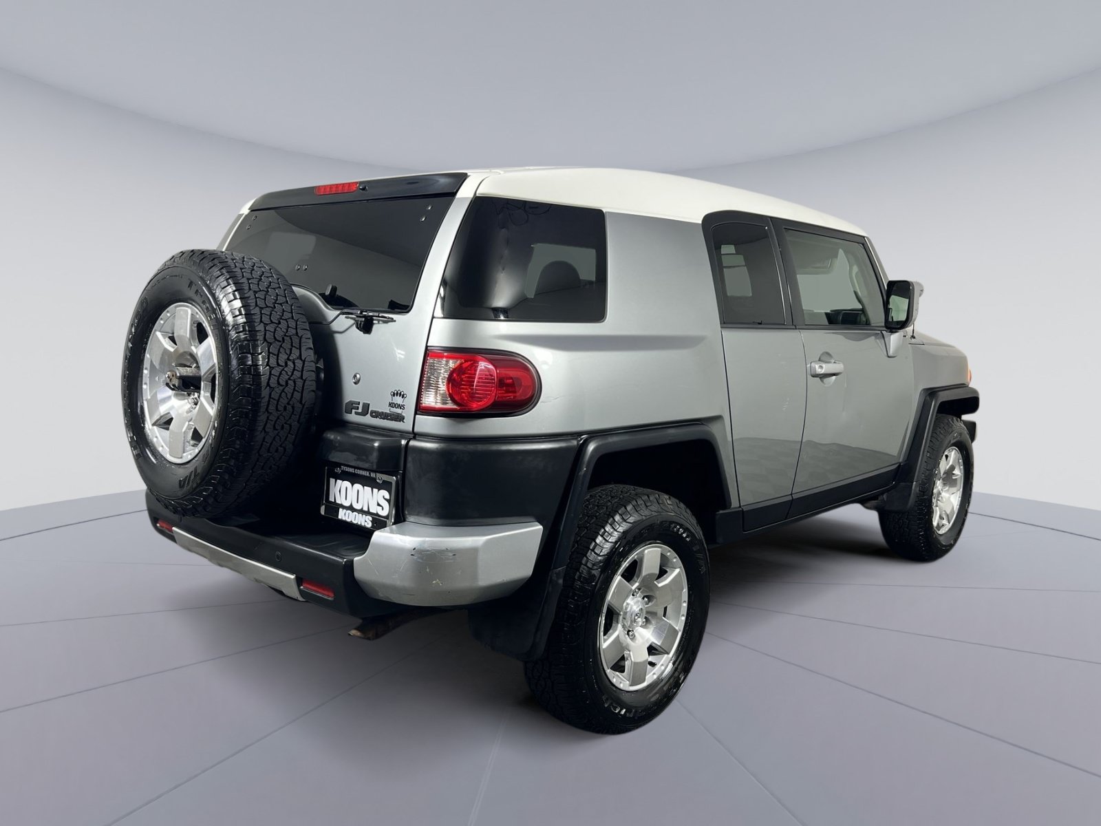 Used 2010 Toyota FJ Cruiser 4WD image 11