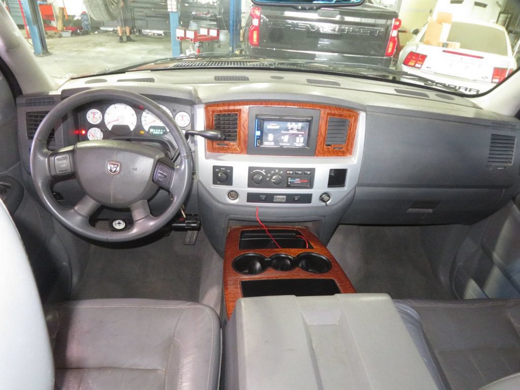 Used 2006 Dodge Ram 2500 Truck Laramie AWD/4WD image 40