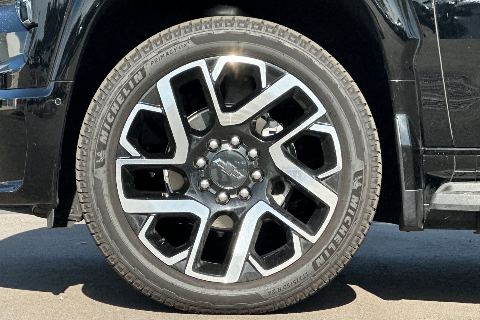 Used 2024 Chevrolet Silverado EV RST AWD/4WD image 35