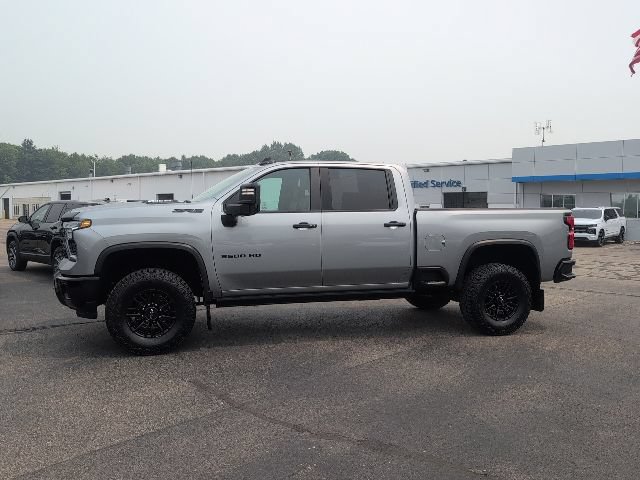 Used 2026 Chevrolet Silverado 2500 ZR2 w/ LPO, Dark Essentials Package AWD/4WD image 3