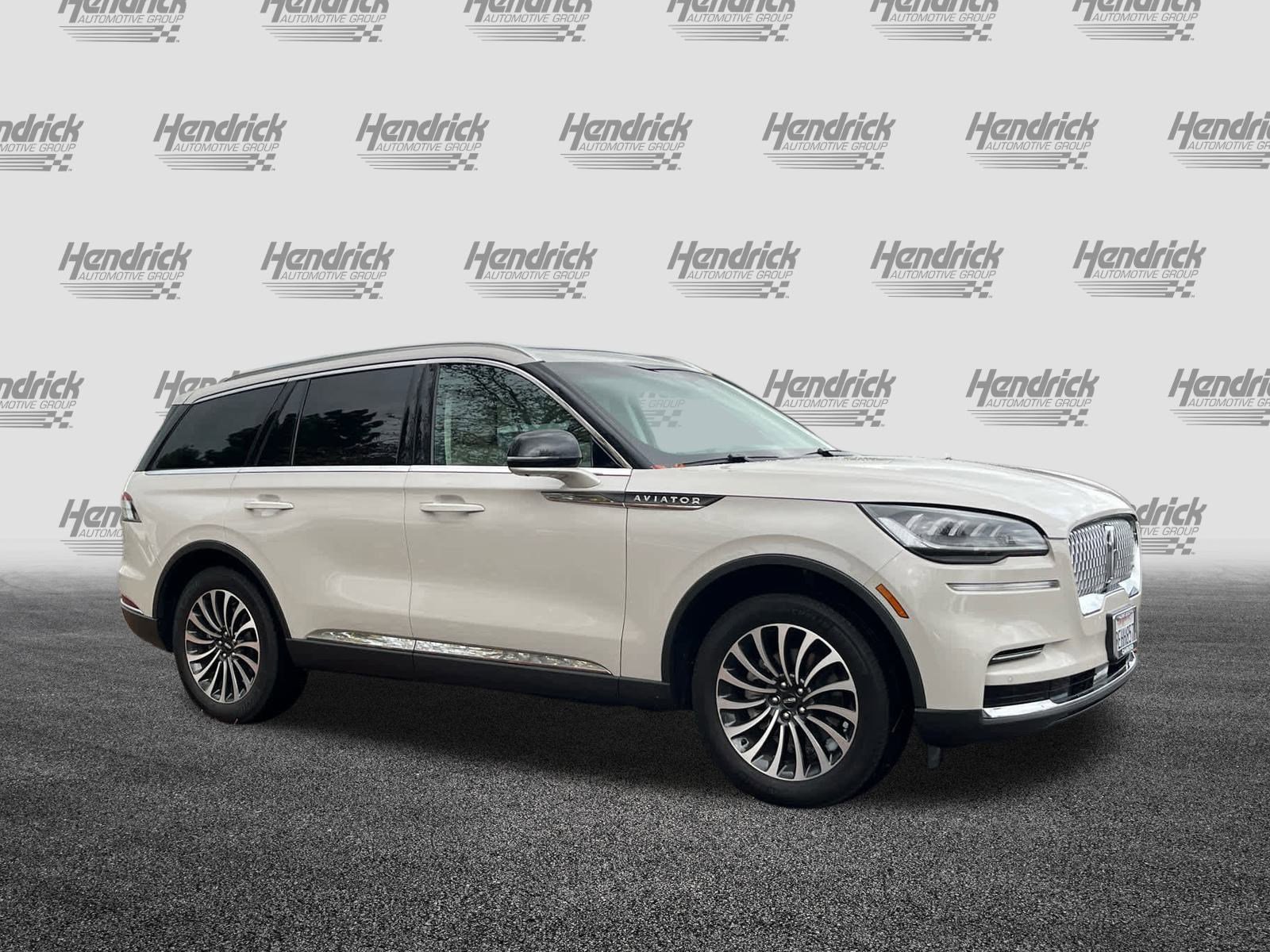 Used 2023 Lincoln Aviator Reserve w/ Elements Package Plus image 10