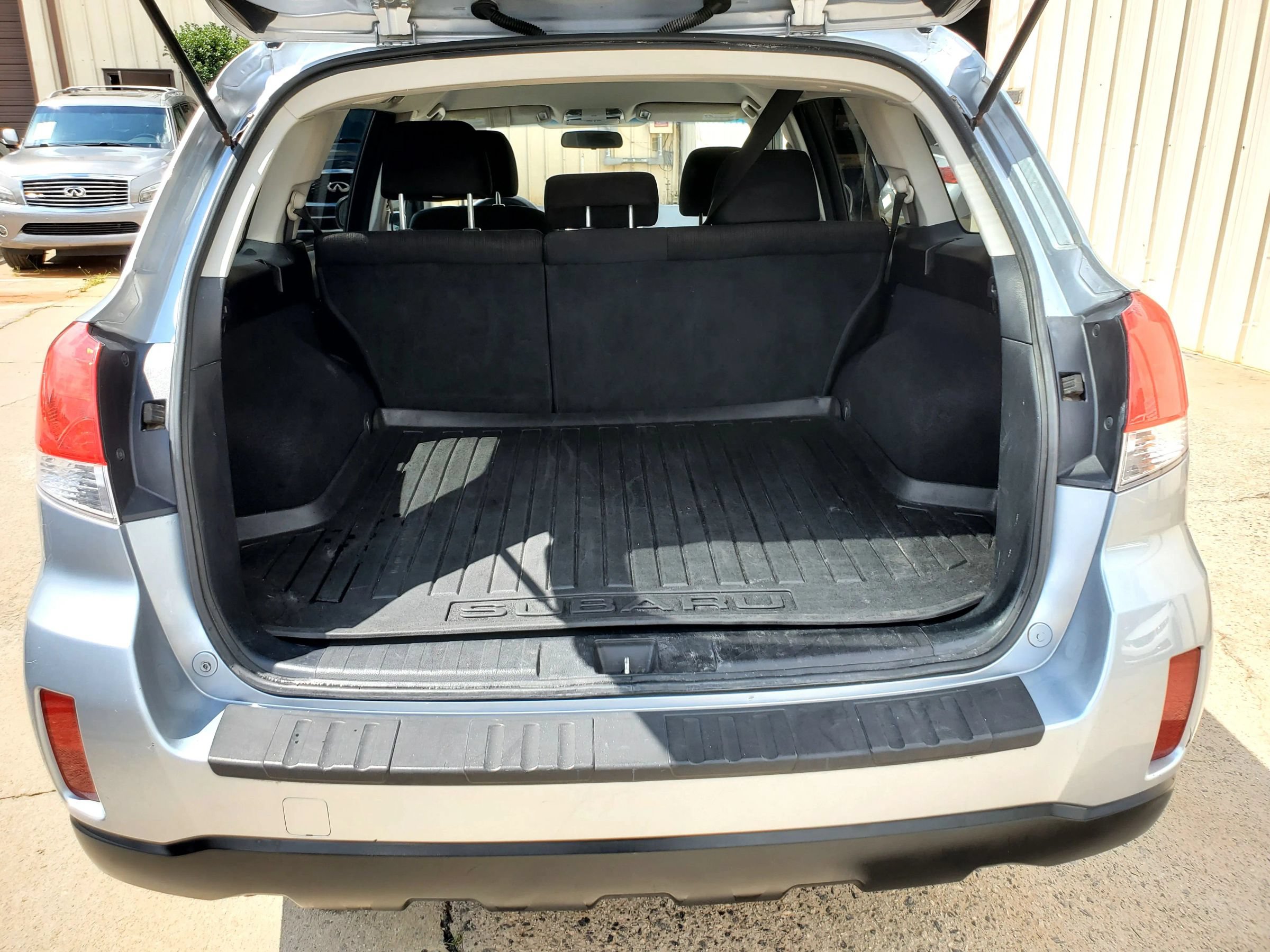 Used 2013 Subaru Outback 2.5i Premium w/ All-Weather Pkg AWD/4WD image 50