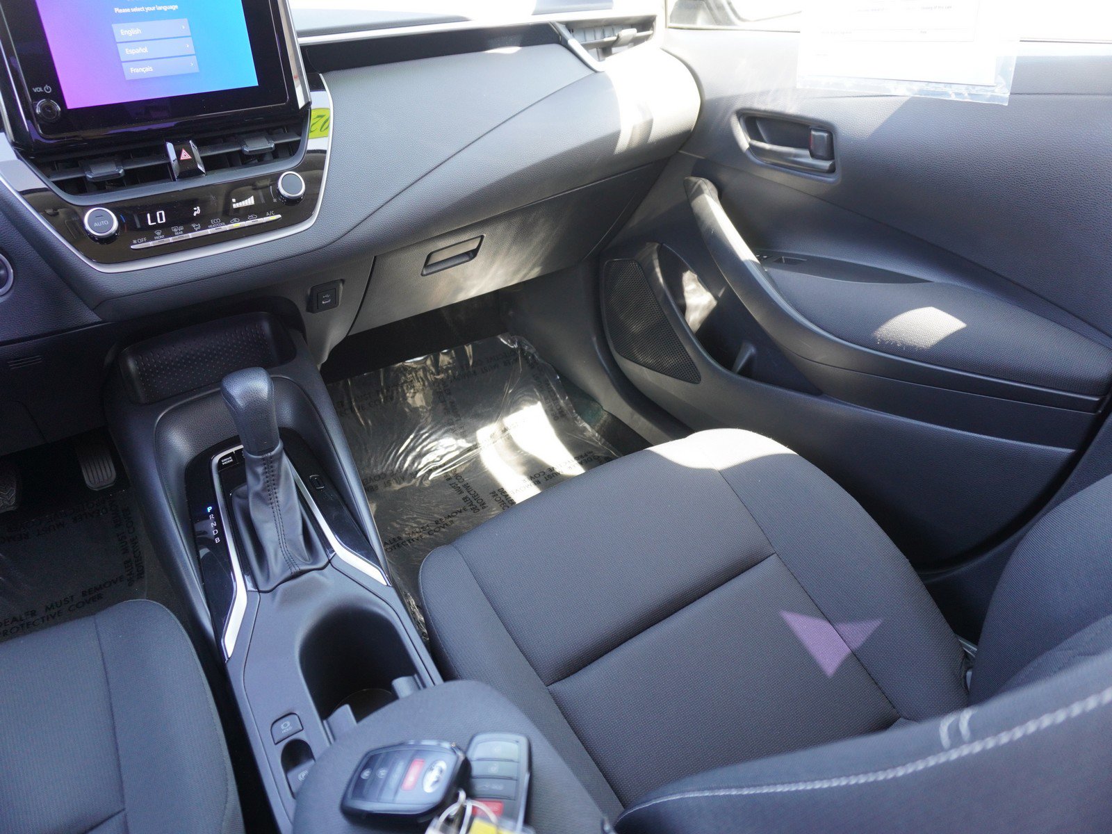 Used 2024 Toyota Corolla LE w/ LE Convenience Package FWD image 15