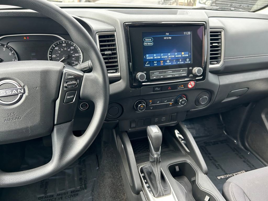 Used 2024 Nissan Frontier SV RWD image 16